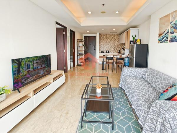 Luxury 1BR Royale Springhill Private Lift, Dżakarta