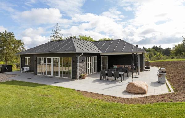 A la foto es mostra l'objecte Cozy Home In Ebeltoft With Wifi situat a la ciutat de Ebeltoft.
