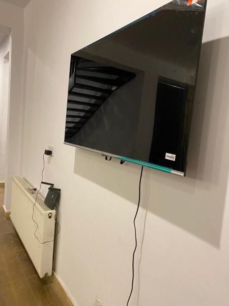 Elite 5BR Escape Home Theater BBQ and Scenic Hills