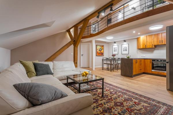 Parkview Penthouse, Prag