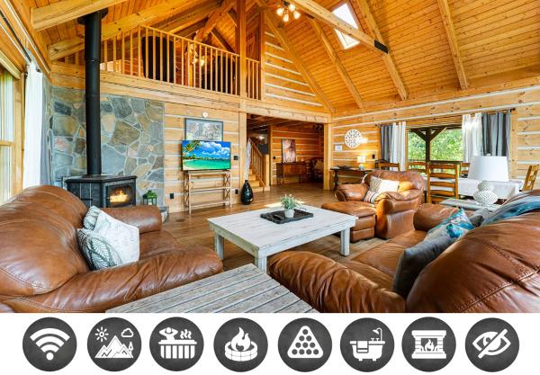 A la foto es mostra l'objecte Family Adventure Lodge cabin situat a la ciutat de Sevierville.