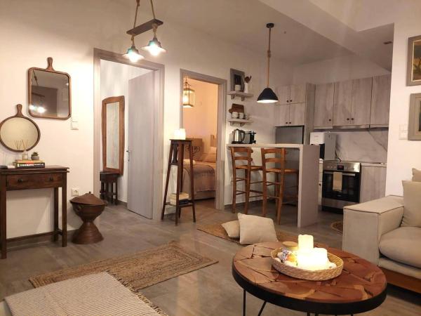 Maya 1, 2 Bedroomed Downstairs Apartment - Skiathos