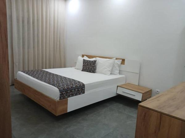 En la foto se muestra el objeto SICAP AMITIE 1 spacieux appartement sécurisé ubicado en la ciudad de Point E.