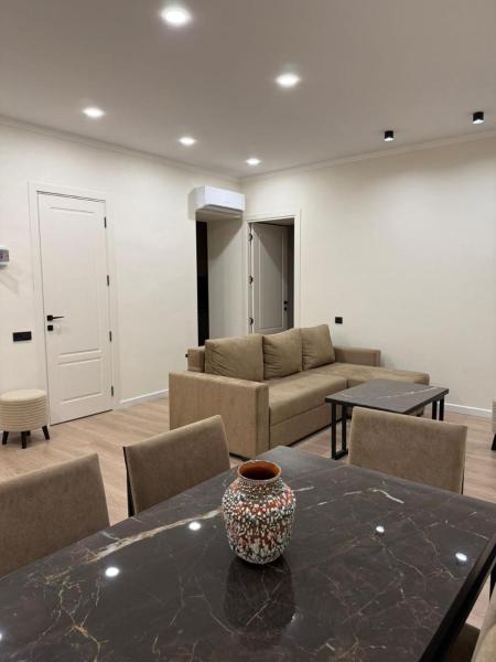 Deluxe Modern 2 bedroom Apartment in City Center, Republic Square, Erywań