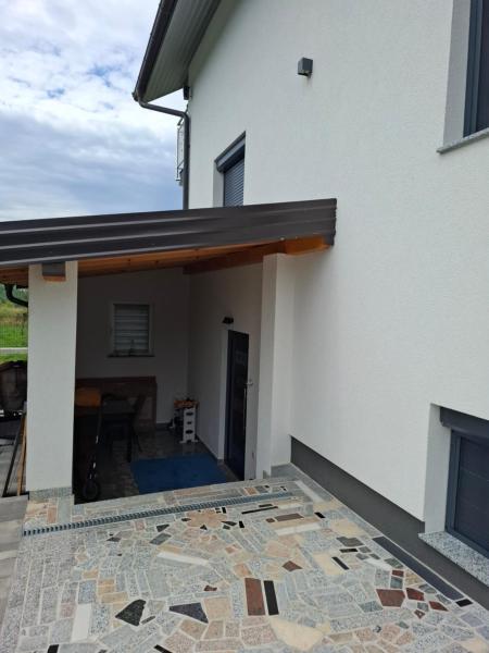 Op de foto is het object Apartman Ventus te zien, gelegen in de stad Izačić.