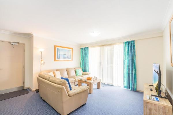 Fotografia 3: Seashells, 2,21-23 Magnus Street -Unit with Air con, complex lift and pool, close to town