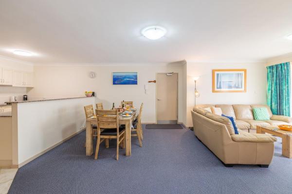 Fotografia 4: Seashells, 2,21-23 Magnus Street -Unit with Air con, complex lift and pool, close to town