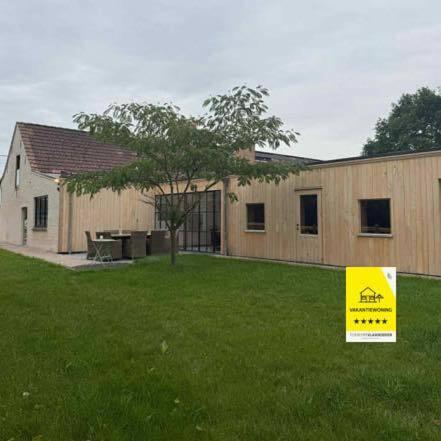 Στη φωτογραφία φαίνεται το αντικείμενο Huisje Nostalgie που βρίσκεται στην πόλη Averbode.