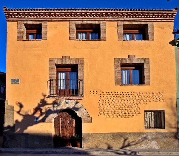 A la foto es mostra l'objecte Casa Mairal situat a la ciutat de Alcubierre.