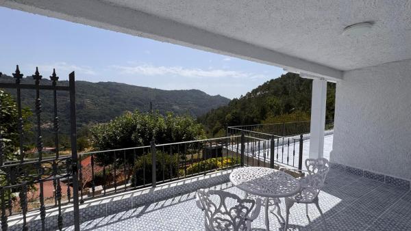 A la foto es mostra l'objecte Villa Amplada situat a la ciutat de Carracedo.