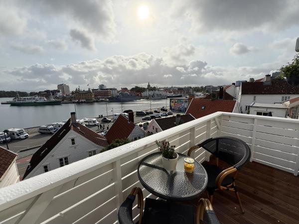 A la foto es mostra l'objecte Panoramic Sea-view with balcony city centre situat a la ciutat de Stavanger.