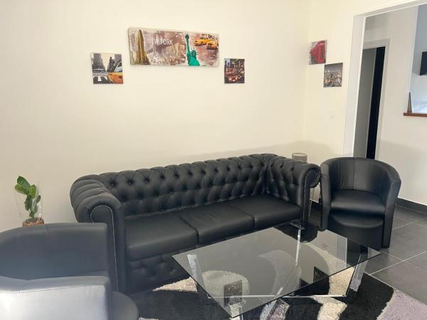 På billedet ses objektet Appartement sympathique beliggende i byen Villebarou.