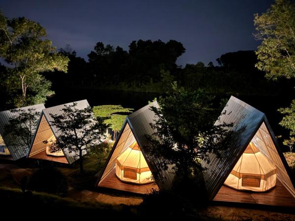 På bildet vises objektet Muengtaboon Camping Park som ligger i byen Ban Ko Thuat.