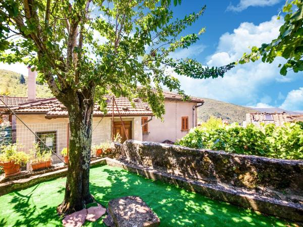 A la foto es mostra l'objecte Farmhouse in Casoli near Ski Slopes situat a la ciutat de Cocciglia.