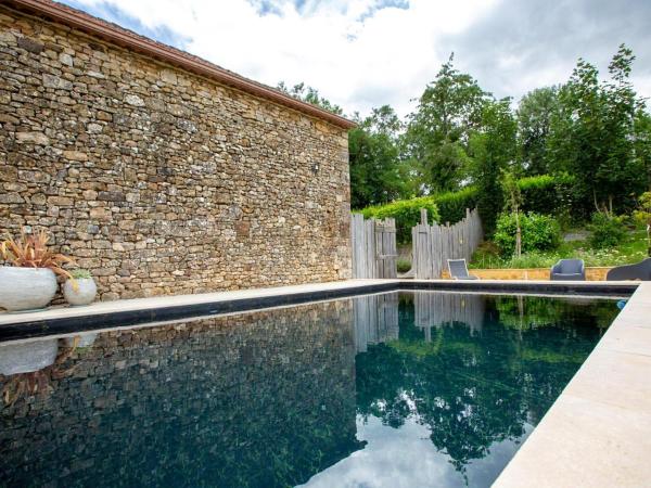 A la foto es mostra l'objecte Dreamy Retreat in Loubejac situat a la ciutat de Loubejac.