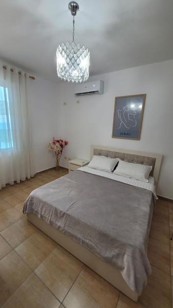 Na fotografii je vidět objekt Flora Apartment nacházející se ve městě Durrës.
