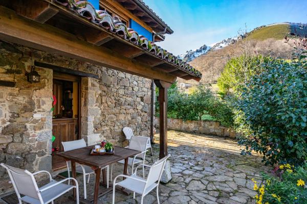 Na fotografii je vidět objekt Valle de Bueida Viscárcel nacházející se ve městě Páramo.