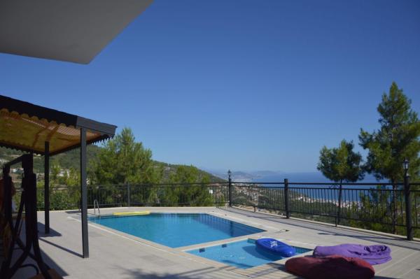 En la foto se muestra el objeto Detached Villa Luxurious and Peaceful Vacation Getaway ubicado en la ciudad de Kozyaka.