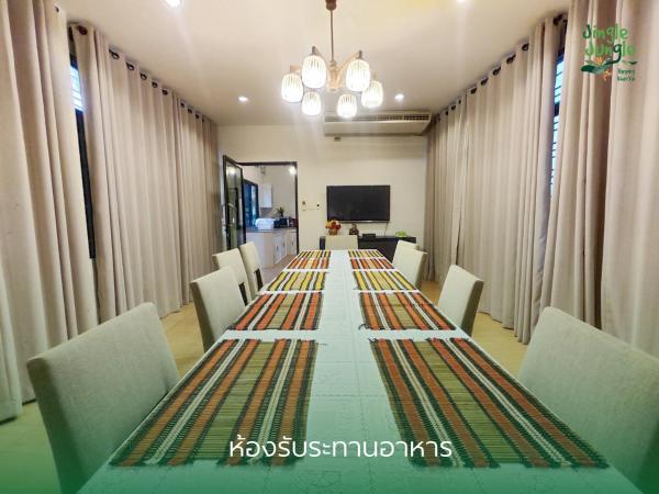 A la foto es mostra l'objecte Bann White Chalet Khaoyai situat a la ciutat de Mu Si.