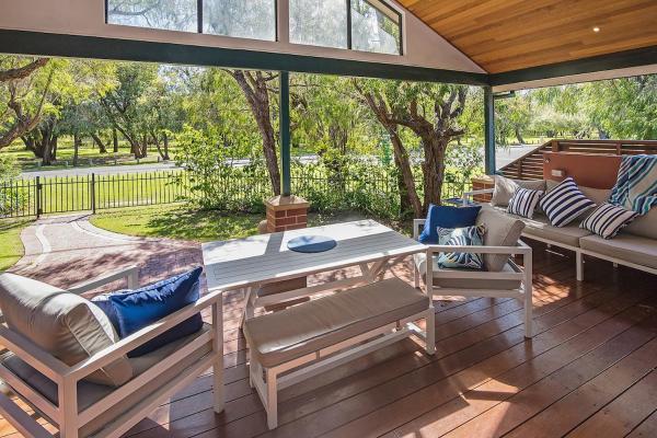 Casa con 4 camere da letto — 250 m² - Away By The Bay- beach front- Ducted Heating cooling