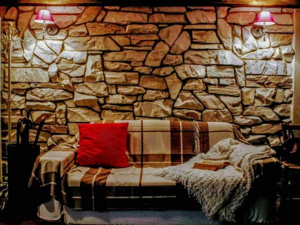 Στη φωτογραφία φαίνεται το αντικείμενο Chalet in Aosta near Pila Ski Lifts που βρίσκεται στην πόλη Villeneuve.