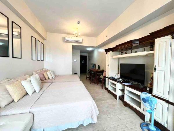 81NB Cozy Studio -City View, 2 Queen Beds, NAIA T3, Manila