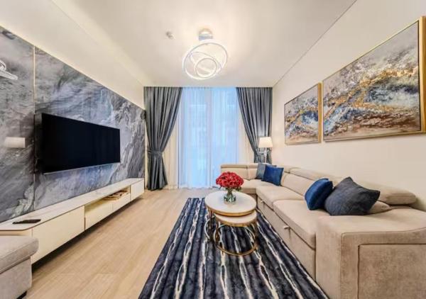 A la foto es mostra l'objecte Modern one bedroom apartment in lotus creek beach situat a la ciutat de Dubai.