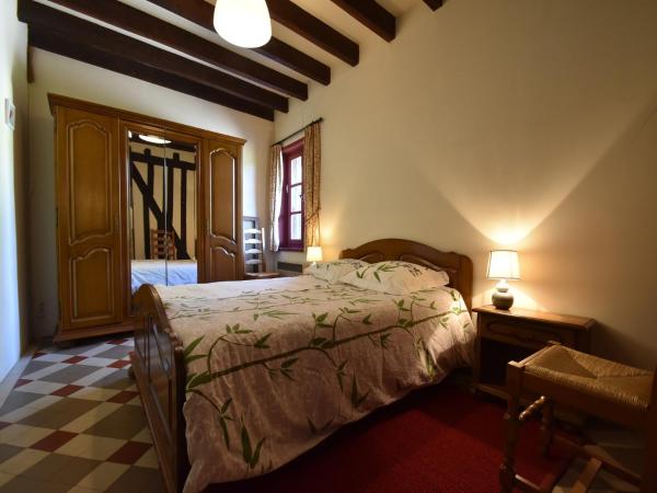A la foto es mostra l'objecte Weekend Escape in Saint-Maurice situat a la ciutat de Le Charme.