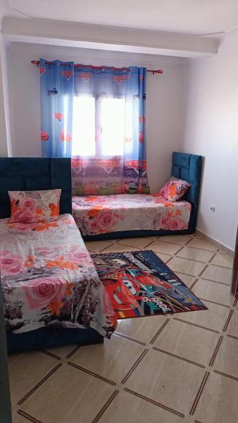 På billedet ses objektet location appartement F4 beliggende i byen Mostaganem.