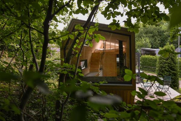 Na zdjęciu widoczny jest obiekt Tiny House Pioneer 6 - Green Tiny Village Harz położony w mieście Osterode am Harz.
