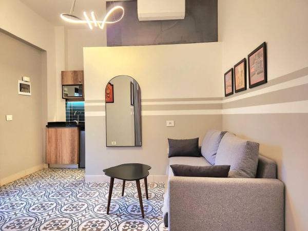 A la foto es mostra l'objecte The Arabesque Comfortable Studio situat a la ciutat de Beirut.