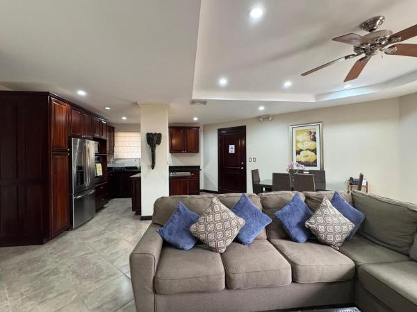 A la foto es mostra l'objecte Monaco Condominiums, Jacó, Costa Rica - Luxury 3 Bedrooms situat a la ciutat de Jacó.