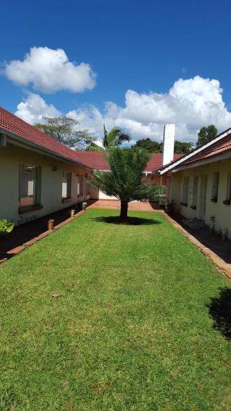 Palm villa, Harare