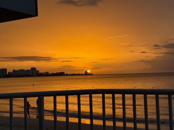 Isla Verde Beachfront Studio, San Juan