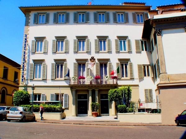 A la foto es mostra l'objecte Hotel Executive situat a la ciutat de Florència.