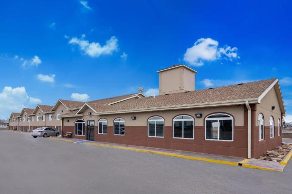 Na fotografii je vidět objekt Econo Lodge Scottsbluff nacházející se ve městě Scottsbluff.