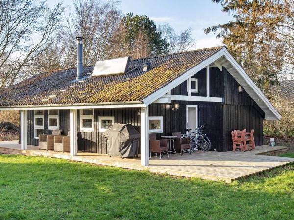 4 Person Holiday Home In Præstø - Danemark