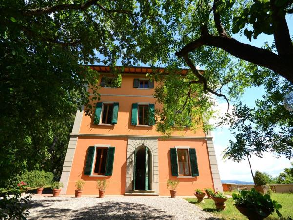 På billedet ses objektet Lovely holiday home in Montefiridolfi with hill view beliggende i byen Montefiridolfi.