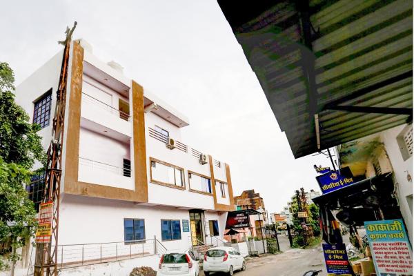 A la foto es mostra l'objecte Hotel O Goverdhan Villa situat a la ciutat de Udaipur.