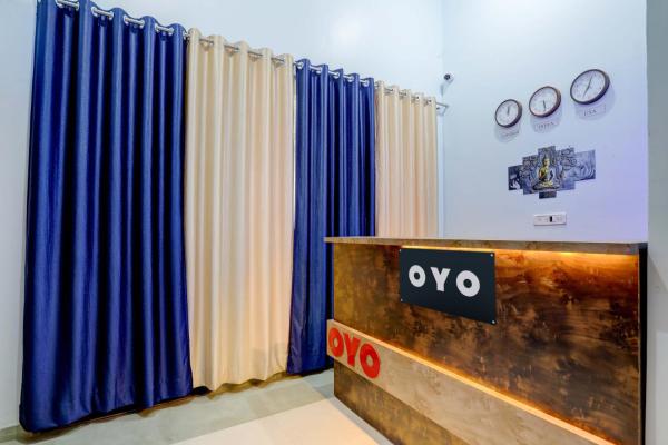 The photo shows the Hotel O Blue Moon located in the city of Nankatti.