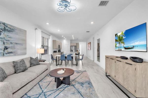 Royal Palm Gateway - Spacious Family Retreat In Sunny Homestead - Florida Keys