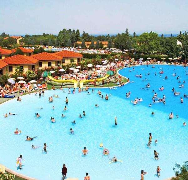 Camping Bella Italia - Lake Garda 22081 - Peschiera del Garda