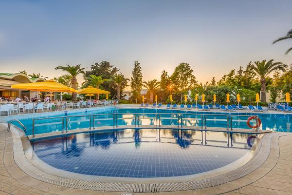 Στη φωτογραφία φαίνεται το αντικείμενο Kipriotis Hippocrates Hotel by Anayia All Inclusive Resorts που βρίσκεται στην πόλη Κως Πόλη.