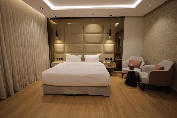 A la foto es mostra l'objecte XYZ Hotel Al Yasmin situat a la ciutat de Riad.