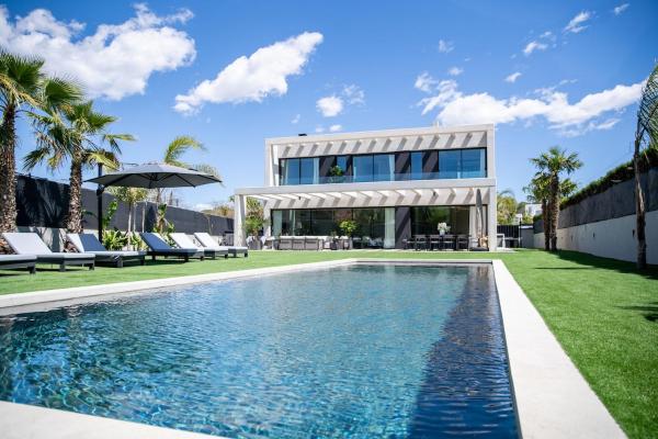 Στη φωτογραφία φαίνεται το αντικείμενο Villa Praya in Valencia που βρίσκεται στην πόλη Betera.