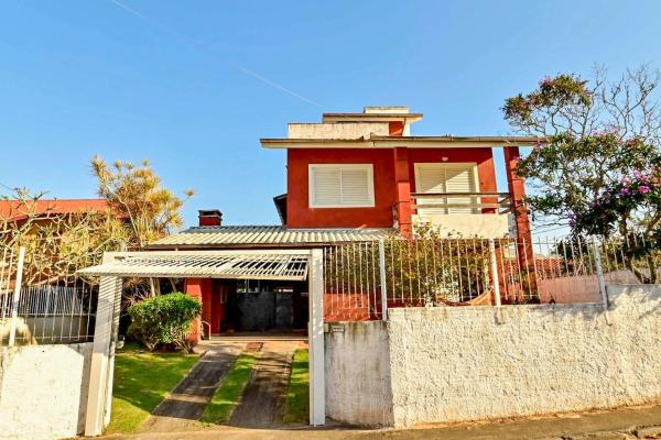 På billedet ses objektet Casa c/ Terraço, 500m da Praia nos Ingleses JT1089 beliggende i byen Florianópolis.