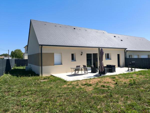 A la foto es mostra l'objecte Maison 5 places proche circuit 24 heures situat a la ciutat de Fillé.