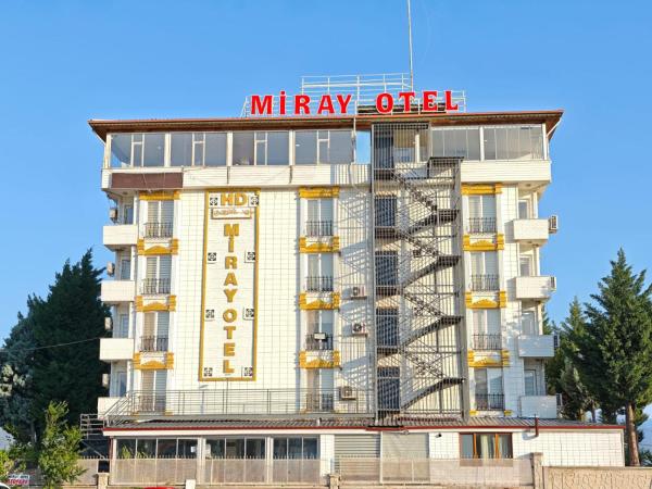Na zdjęciu widoczny jest obiekt HD Miray Otel położony w mieście Tosya.