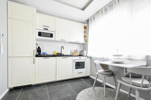 Kuva 7: Bright Central Sofia Flat with Coffee-Lovers Touch by Flat Mаnager