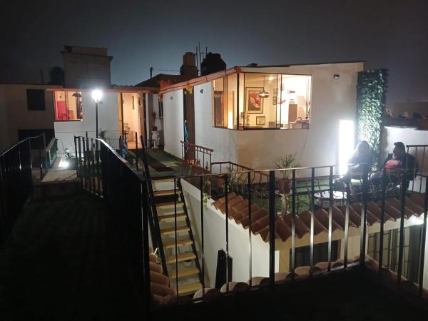 A la foto es mostra l'objecte Freestyle Home situat a la ciutat de Lima.